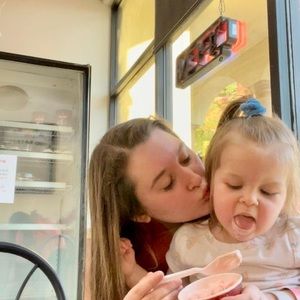 Meet your Posher, Jasmine